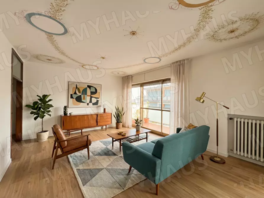 Immagine 1 di Appartamento in vendita  in Viale Giovanni Battista Ramusio 8 a Rimini