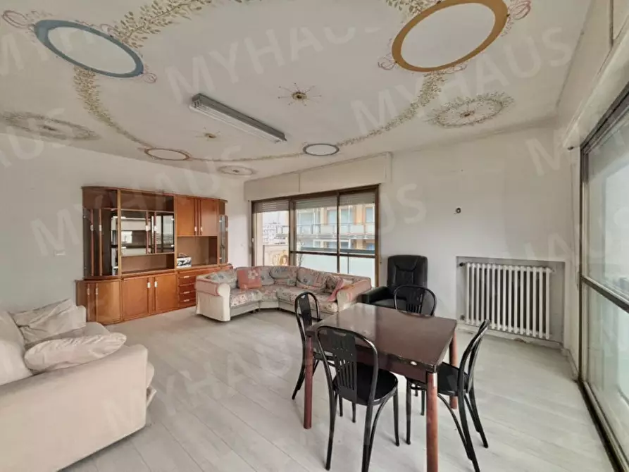 Immagine 4 di Appartamento in vendita  in Viale Giovanni Battista Ramusio 8 a Rimini