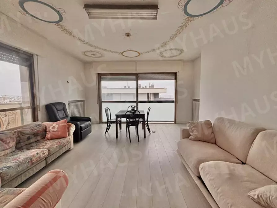 Immagine 5 di Appartamento in vendita  in Viale Giovanni Battista Ramusio 8 a Rimini