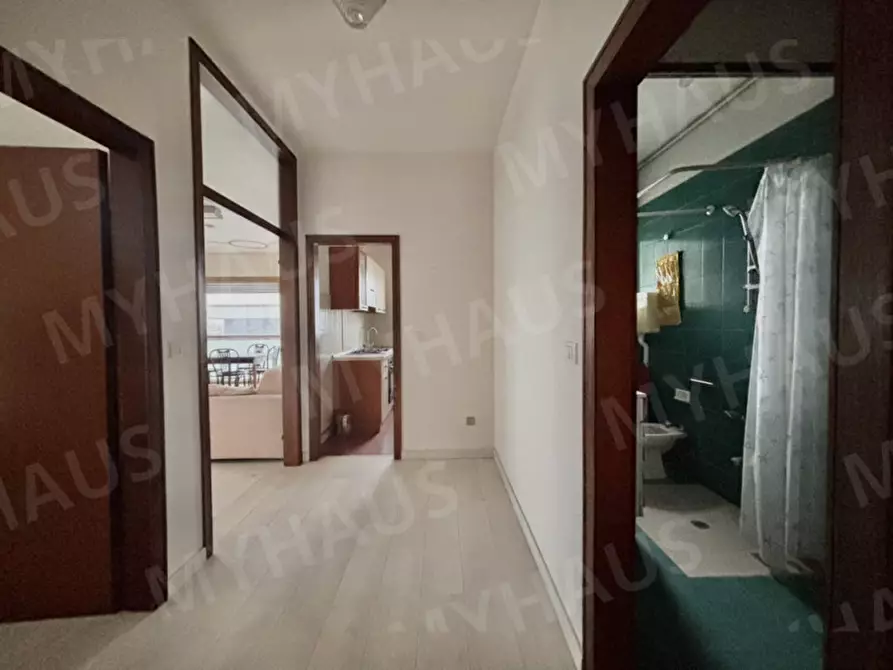 Immagine 36 di Appartamento in vendita  in Viale Giovanni Battista Ramusio 8 a Rimini