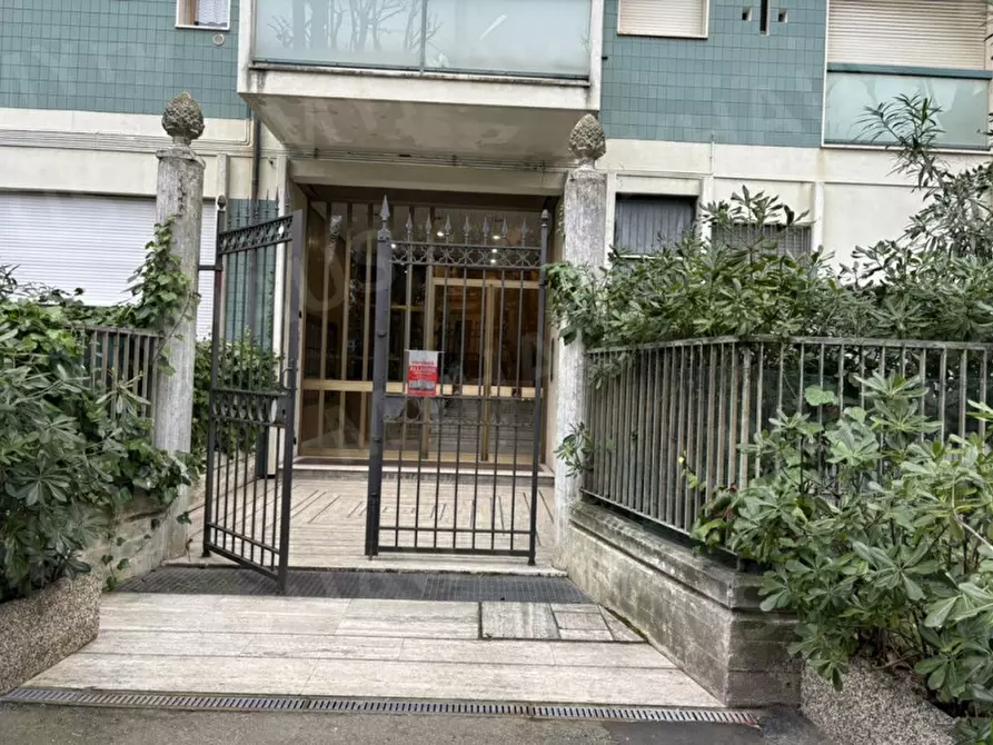 Immagine 41 di Appartamento in vendita  in Viale Giovanni Battista Ramusio 8 a Rimini