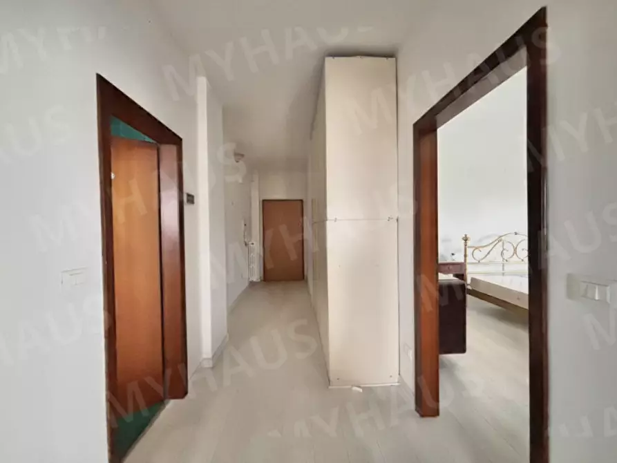 Immagine 48 di Appartamento in vendita  in Viale Giovanni Battista Ramusio 8 a Rimini