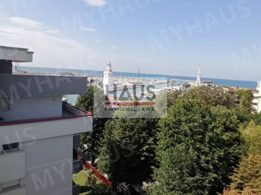 Immagine 54 di Appartamento in vendita  in Viale Giovanni Battista Ramusio 8 a Rimini