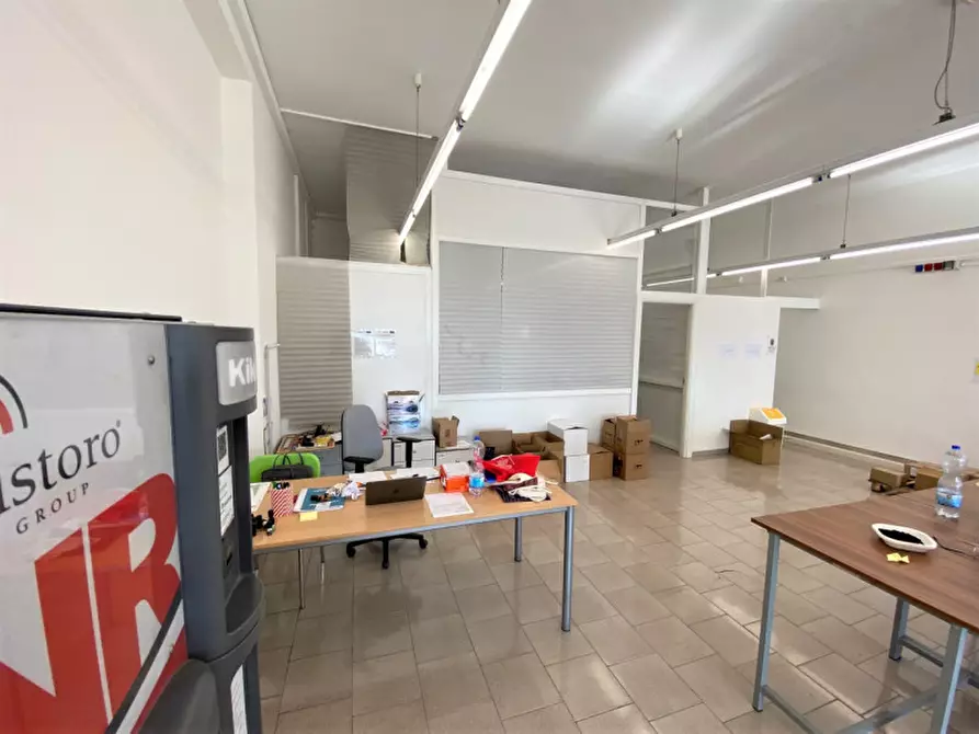 Immagine 4 di Negozio in vendita  in Via Ponte di Riva a Cartura