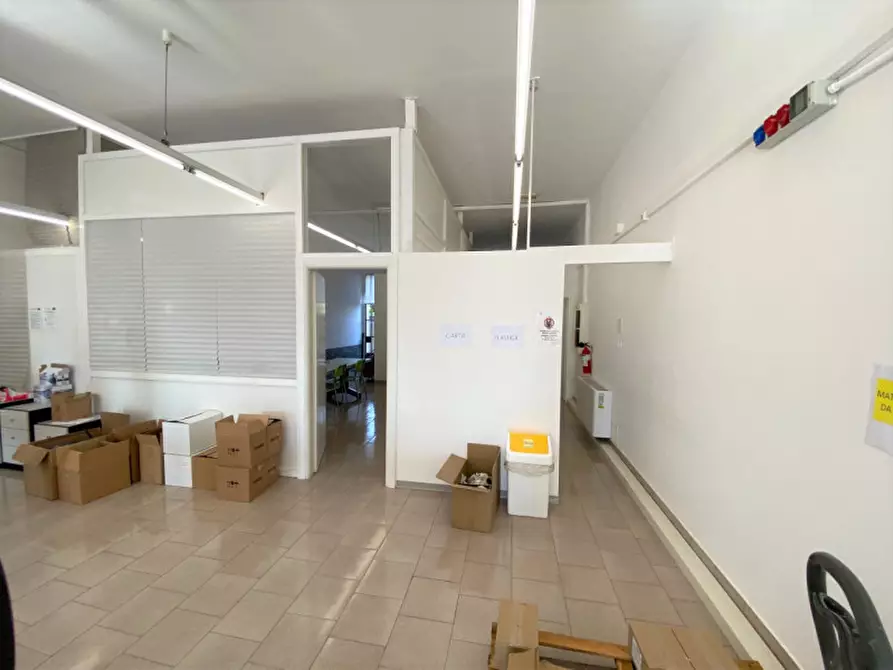 Immagine 5 di Negozio in vendita  in Via Ponte di Riva a Cartura