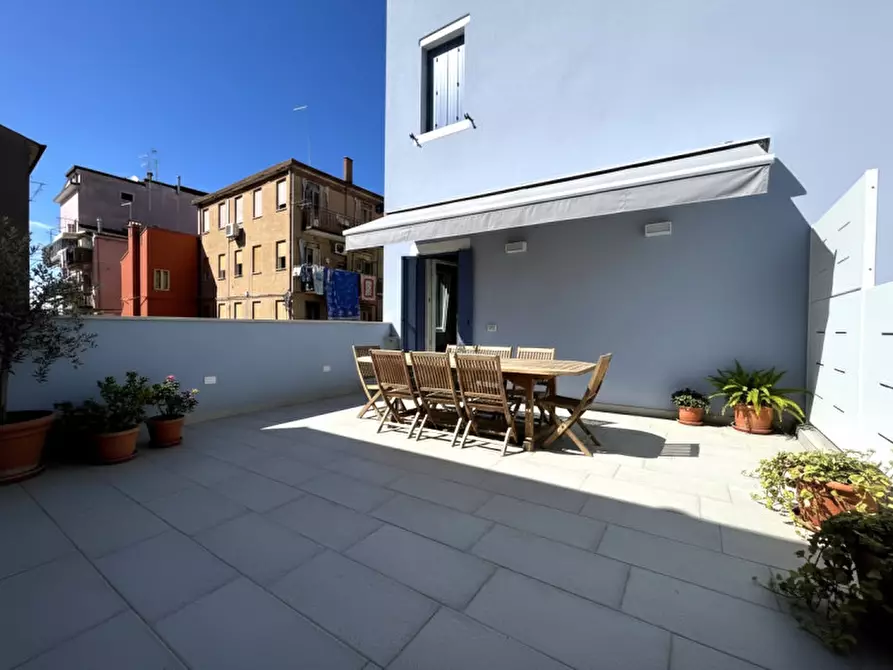 Immagine 4 di Appartamento in vendita  in Fondamenta Lungolaguna a Chioggia