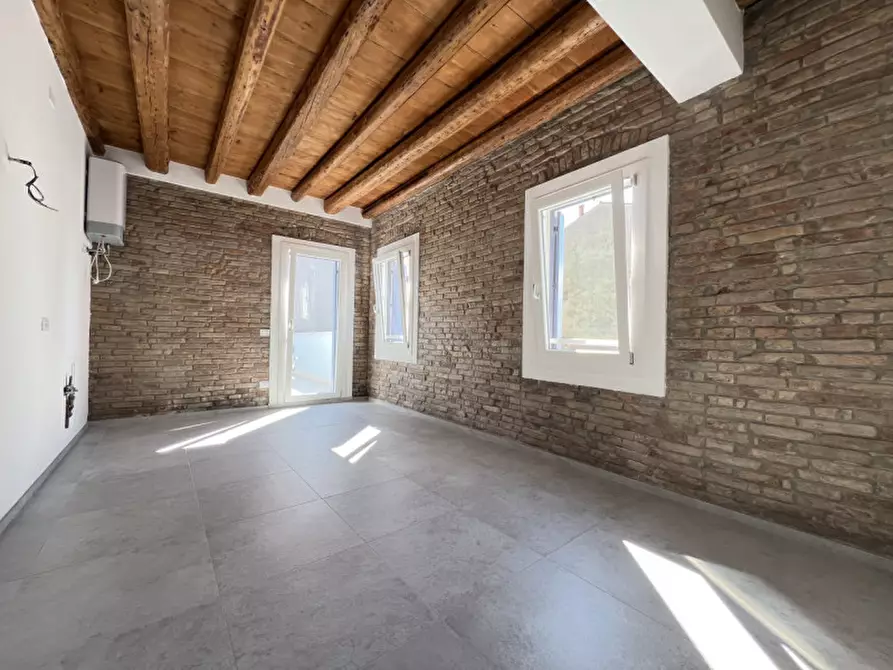 Immagine 9 di Appartamento in vendita  in Fondamenta Lungolaguna a Chioggia