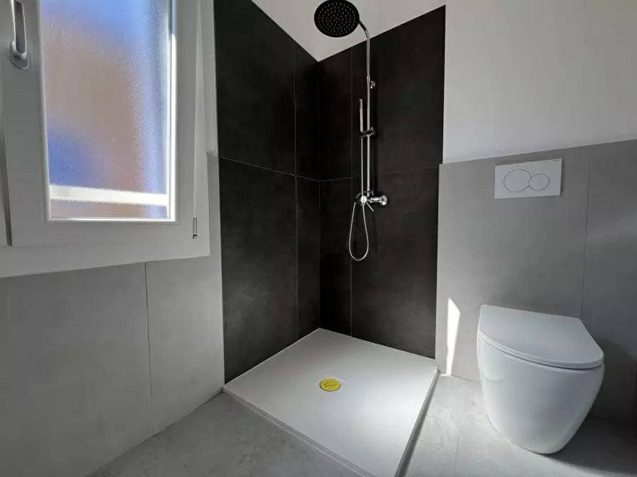 Immagine 13 di Appartamento in vendita  in Fondamenta Lungolaguna a Chioggia