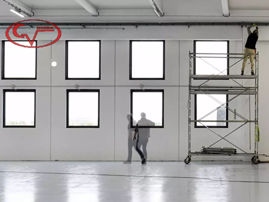 Immagine 3 di Laboratorio in vendita  in via poggilupi prima strada a Terranuova Bracciolini