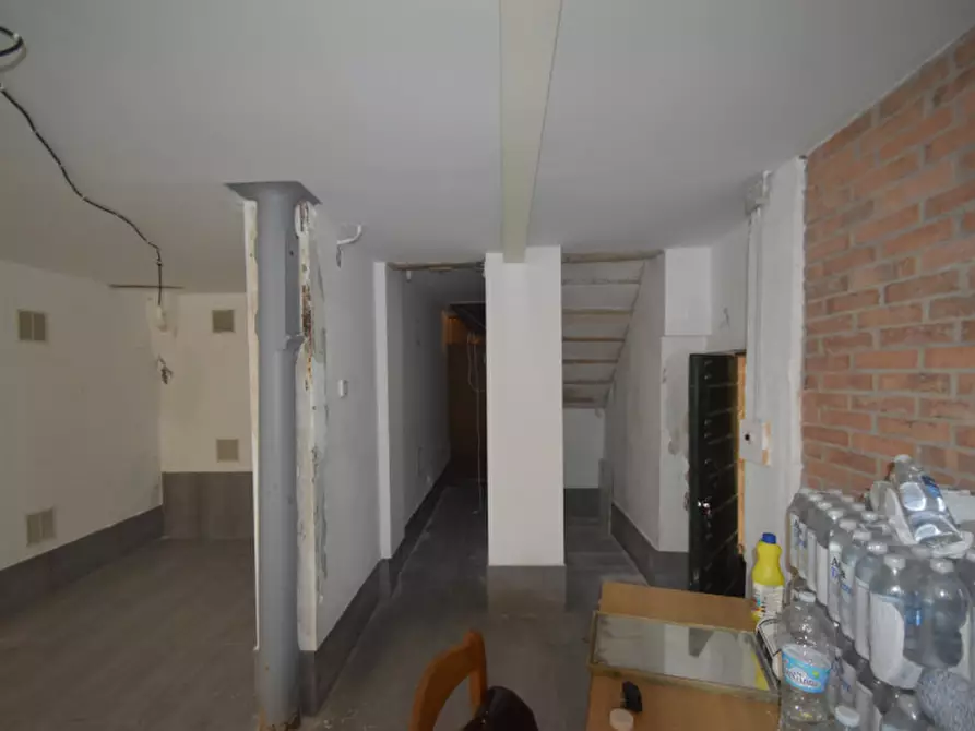 Immagine 5 di Magazzino in affitto  in santi apostoli a Venezia