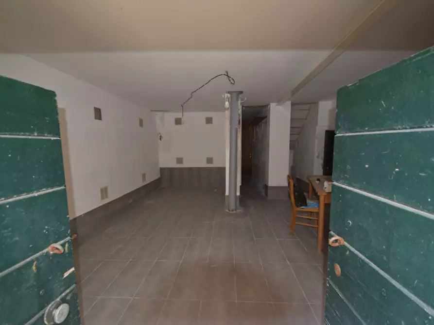 Immagine 9 di Magazzino in affitto  in santi apostoli a Venezia