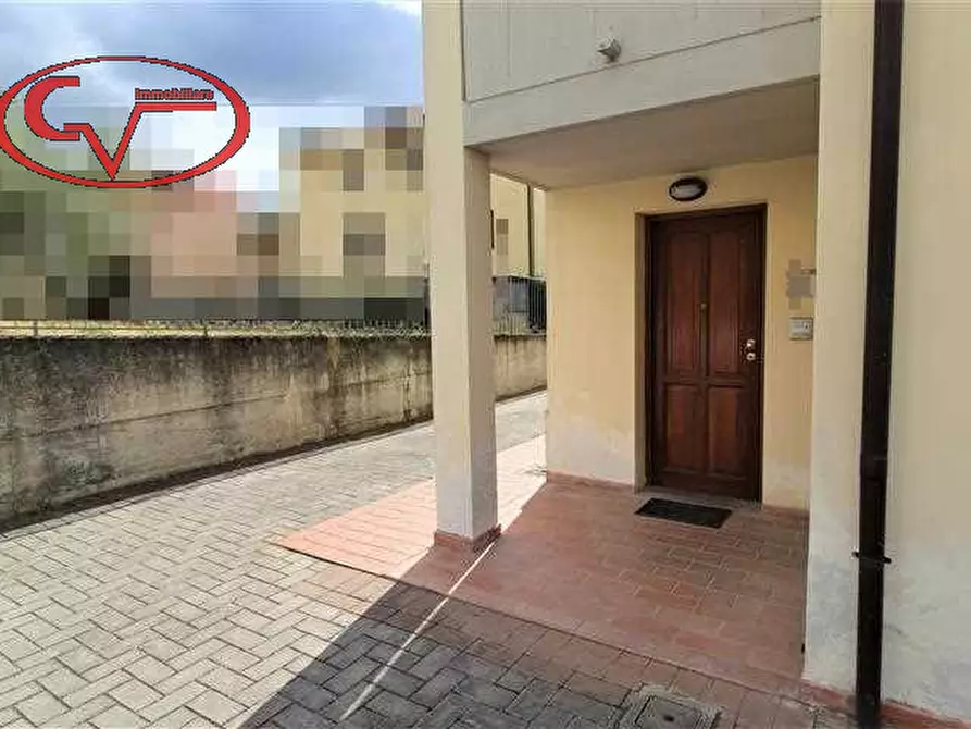 Immagine 1 di Villetta a schiera in vendita  in via meucci a Loro Ciuffenna