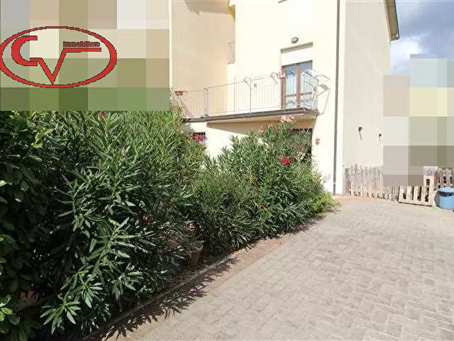 Immagine 3 di Villetta a schiera in vendita  in via meucci a Loro Ciuffenna