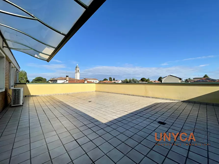 Immagine 10 di Ufficio in affitto  in Via Chiesanuova a Padova