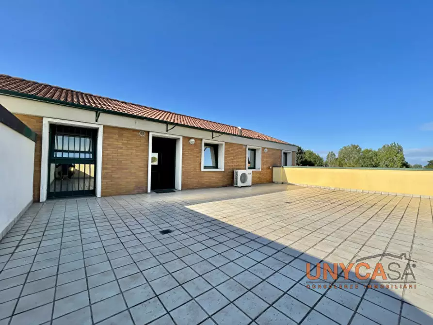 Immagine 11 di Ufficio in affitto  in Via Chiesanuova a Padova