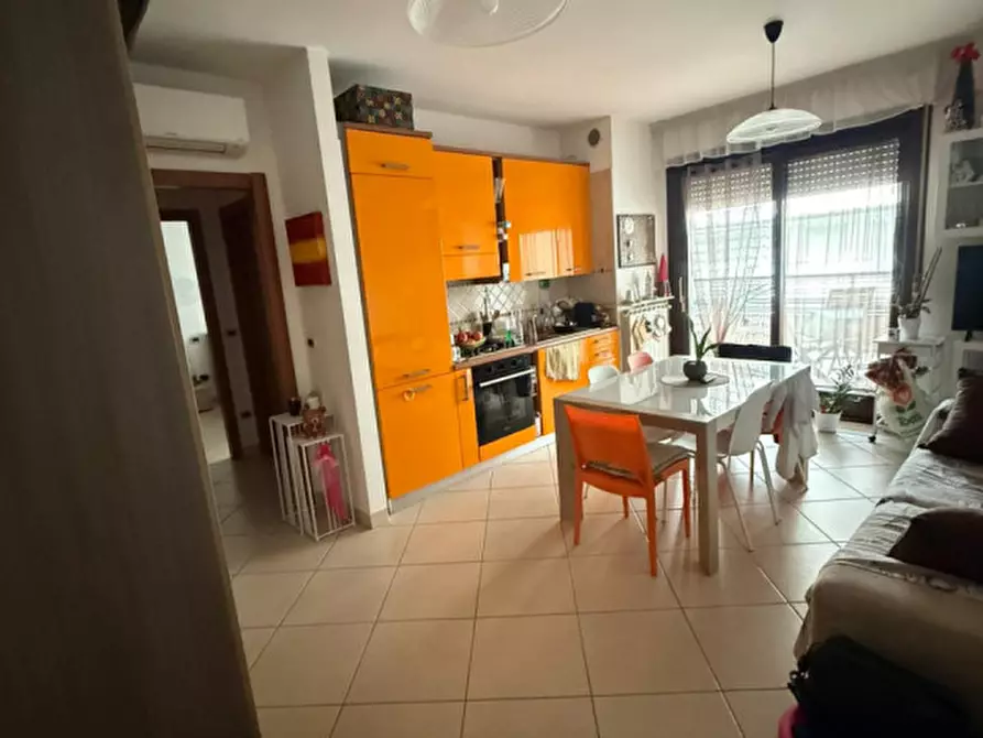 Immagine 5 di Appartamento in vendita  in via Lussemburgo a Montesilvano