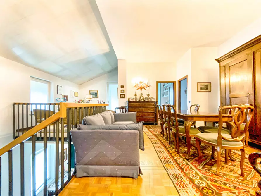 Immagine 21 di Villa in vendita  in Via Novara 9 a Suno