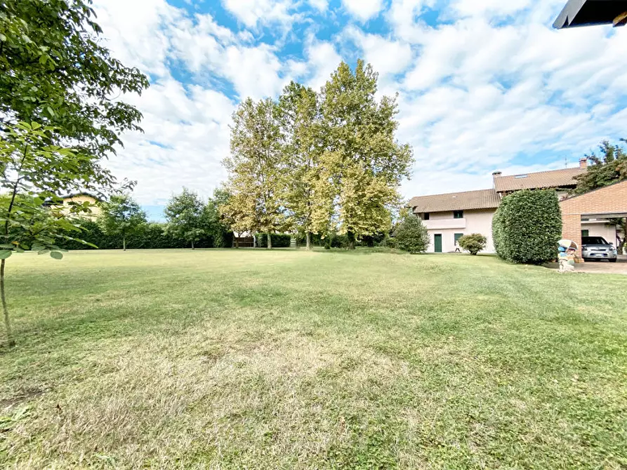 Immagine 28 di Villa in vendita  in Via Novara 9 a Suno