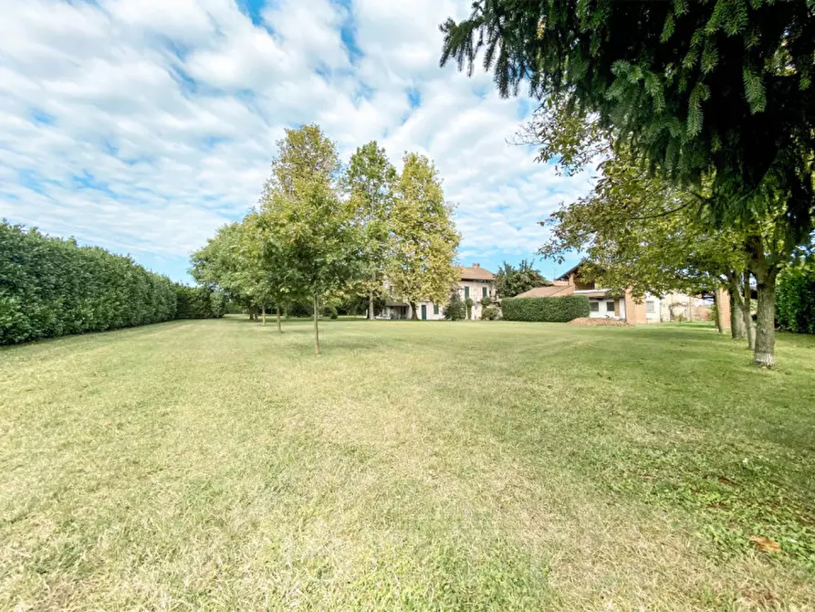 Immagine 30 di Villa in vendita  in Via Novara 9 a Suno