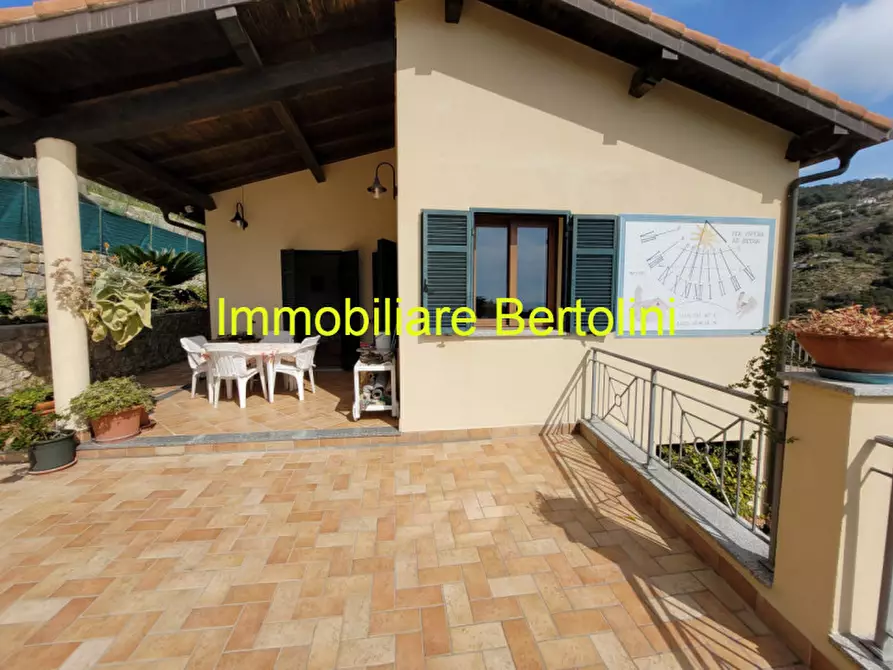 Immagine 10 di Villa in vendita  in via degli inglesi a Bordighera
