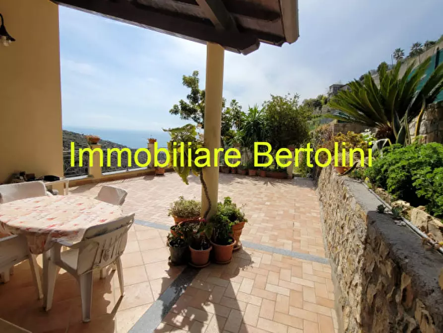 Immagine 11 di Villa in vendita  in via degli inglesi a Bordighera