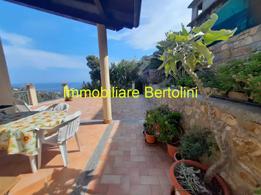Immagine 42 di Villa in vendita  in via degli inglesi a Bordighera