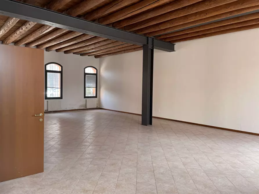 Immagine 2 di Ufficio in vendita  in VIA CHIOGGIANO a Cologna Veneta