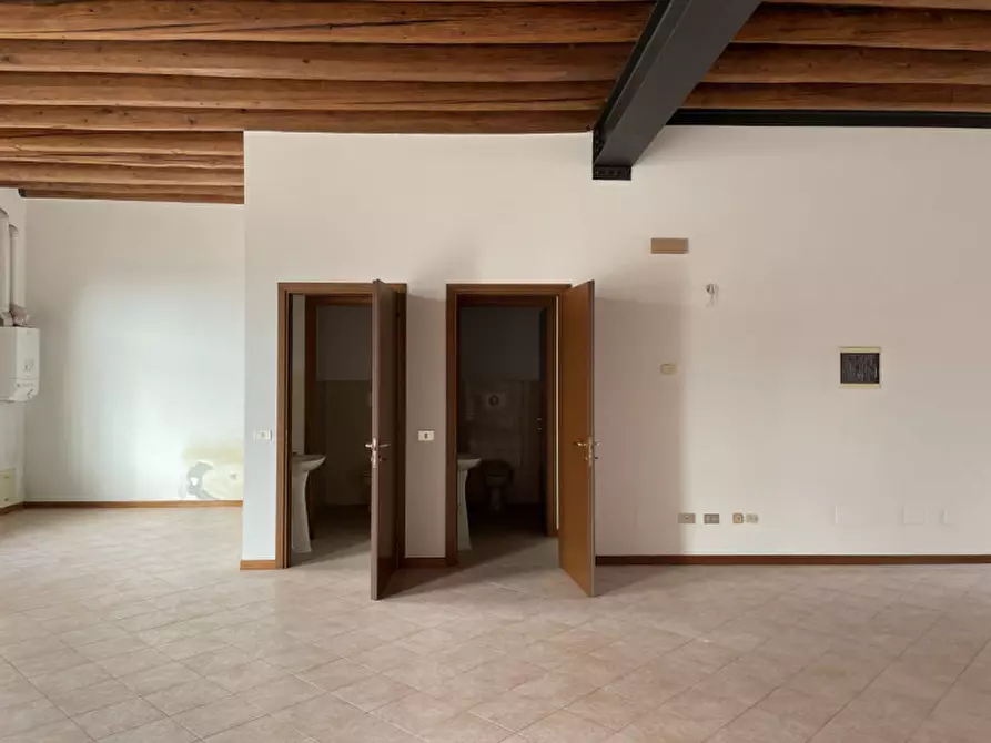 Immagine 5 di Ufficio in vendita  in VIA CHIOGGIANO a Cologna Veneta