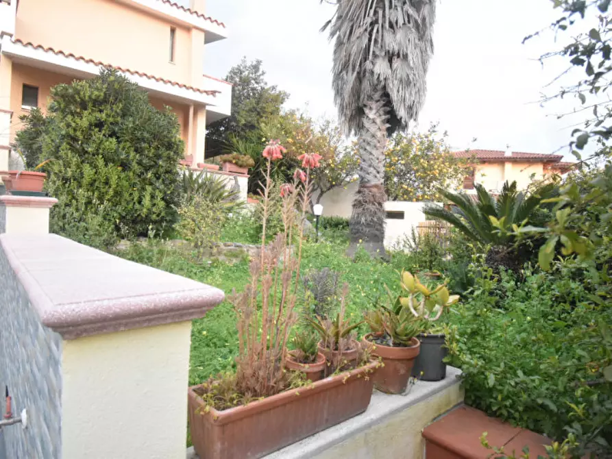Immagine 5 di Villa in vendita  a Quartu Sant'elena