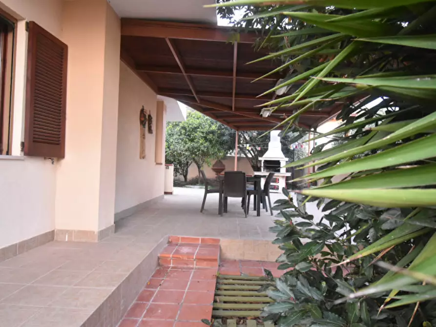 Immagine 11 di Villa in vendita  a Quartu Sant'elena