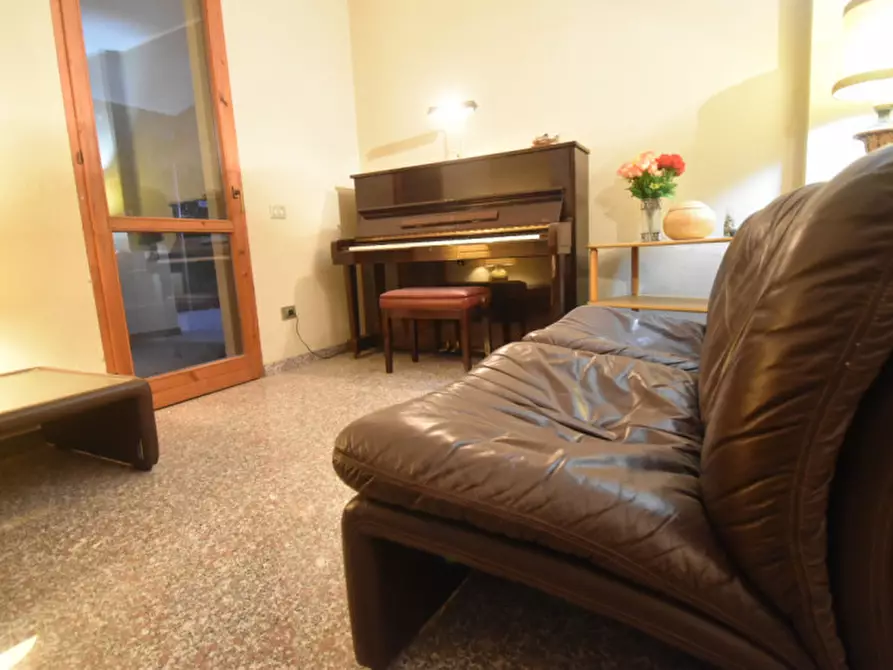 Immagine 33 di Villa in vendita  a Quartu Sant'elena