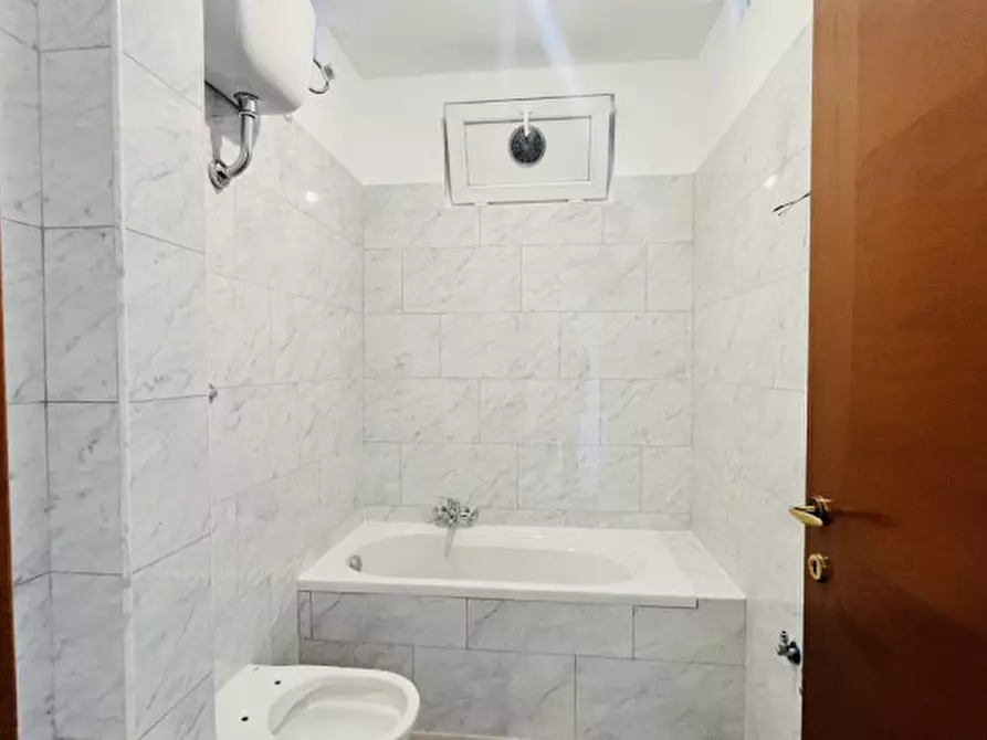 Immagine 18 di Appartamento in affitto  in VIA ANTICA GIARDINI a Giugliano In Campania