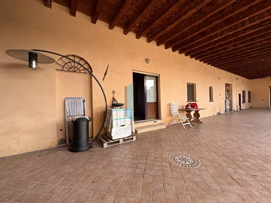 Immagine 17 di Rustico / casale in vendita  a Brescia