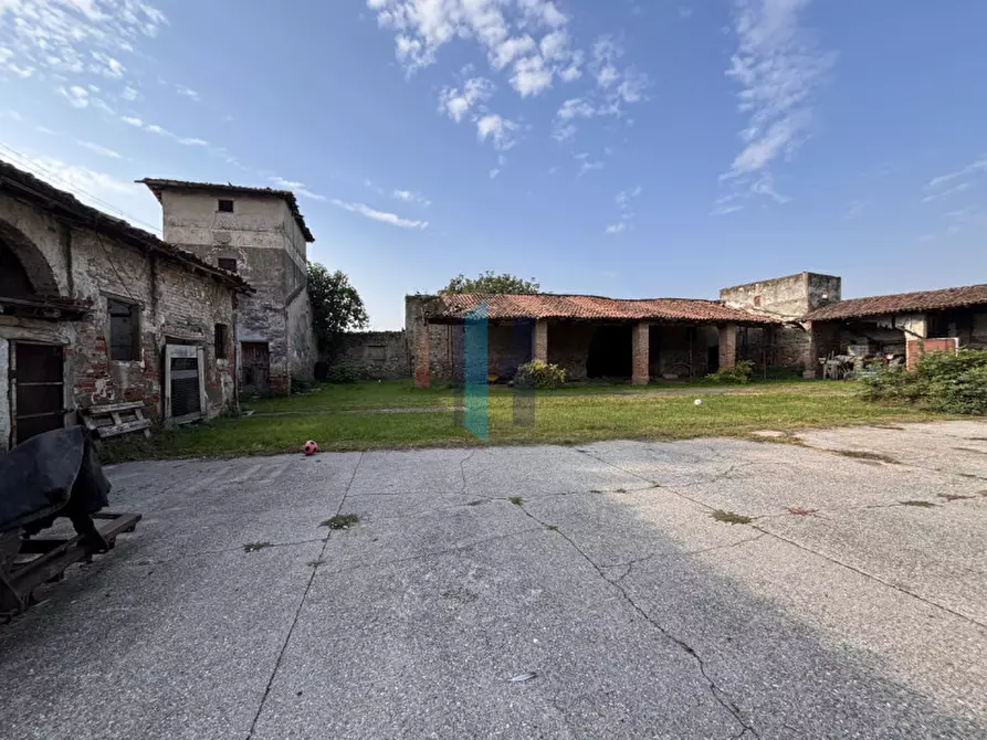 Immagine 20 di Rustico / casale in vendita  a Brescia