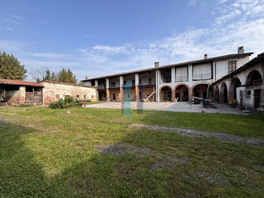 Immagine 23 di Rustico / casale in vendita  a Brescia