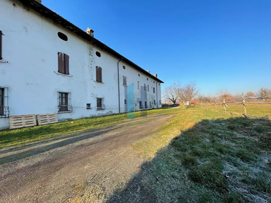 Immagine 46 di Rustico / casale in vendita  a Brescia
