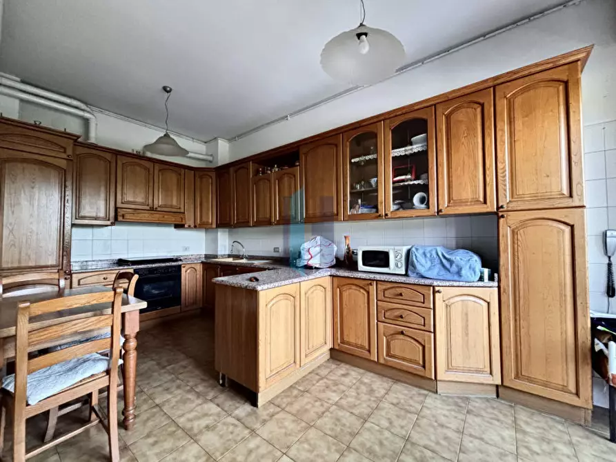 Immagine 11 di Appartamento in vendita  in Via Torricella Di Sopra a Brescia