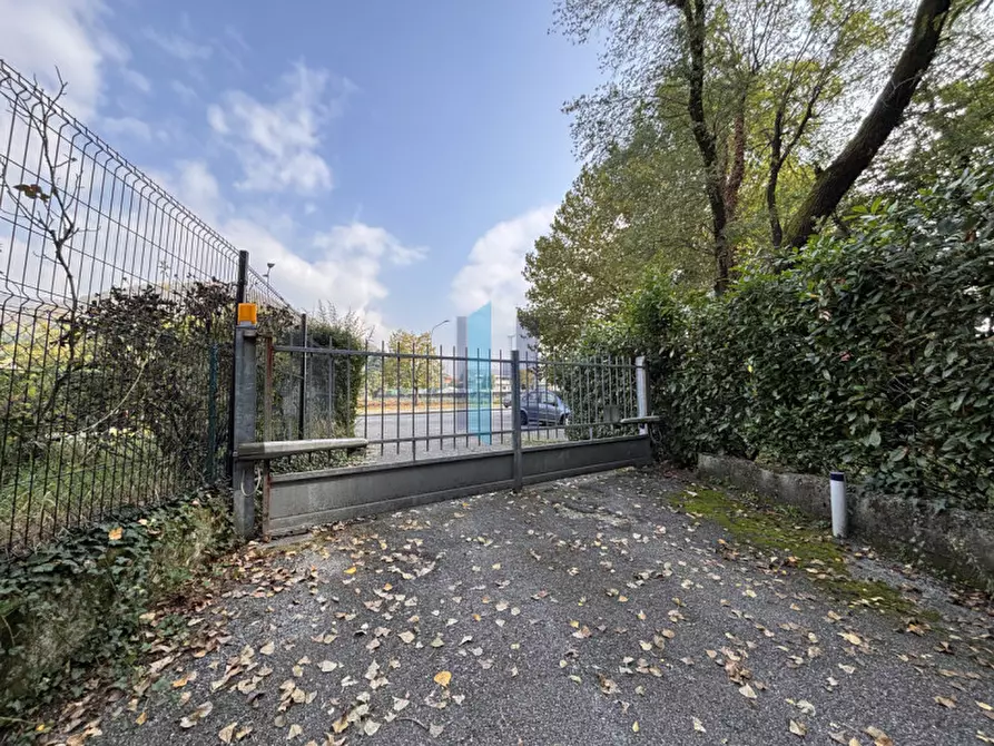 Immagine 38 di Appartamento in vendita  in Via Torricella Di Sopra a Brescia