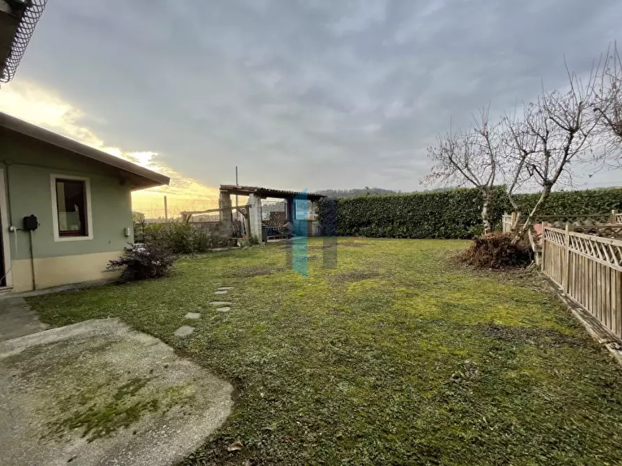 Immagine 11 di Casa bifamiliare in vendita  in Via Zoccolo a Brescia