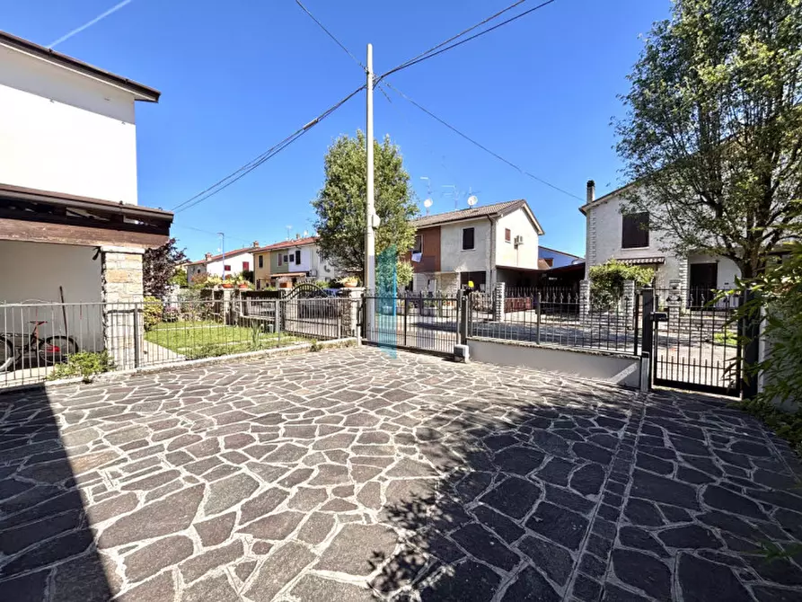 Immagine 37 di Villetta a schiera in vendita  in Via Nona,67 a Brescia
