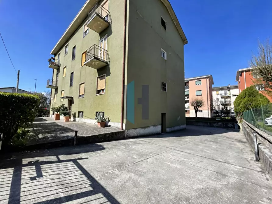 Immagine 25 di Appartamento in vendita  in Traversa Quattordicesima Villaggio La Famiglia a Brescia