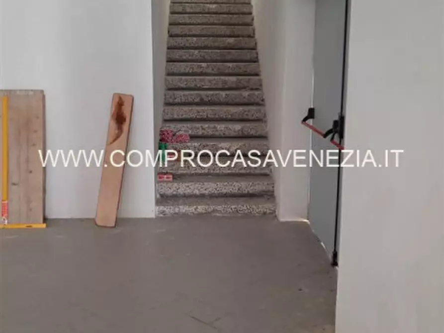 Immagine 9 di Capannone industriale in affitto  in via alle cave a Casale Sul Sile