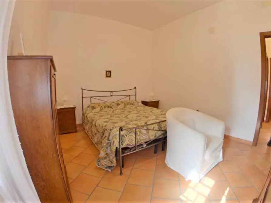 Immagine 13 di Casa trifamiliare in vendita  a Fasano