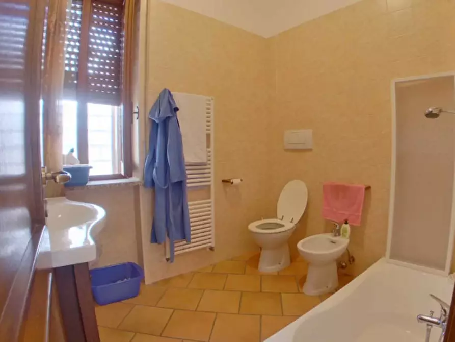 Immagine 17 di Casa trifamiliare in vendita  a Fasano