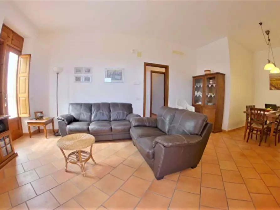 Immagine 20 di Casa trifamiliare in vendita  a Fasano