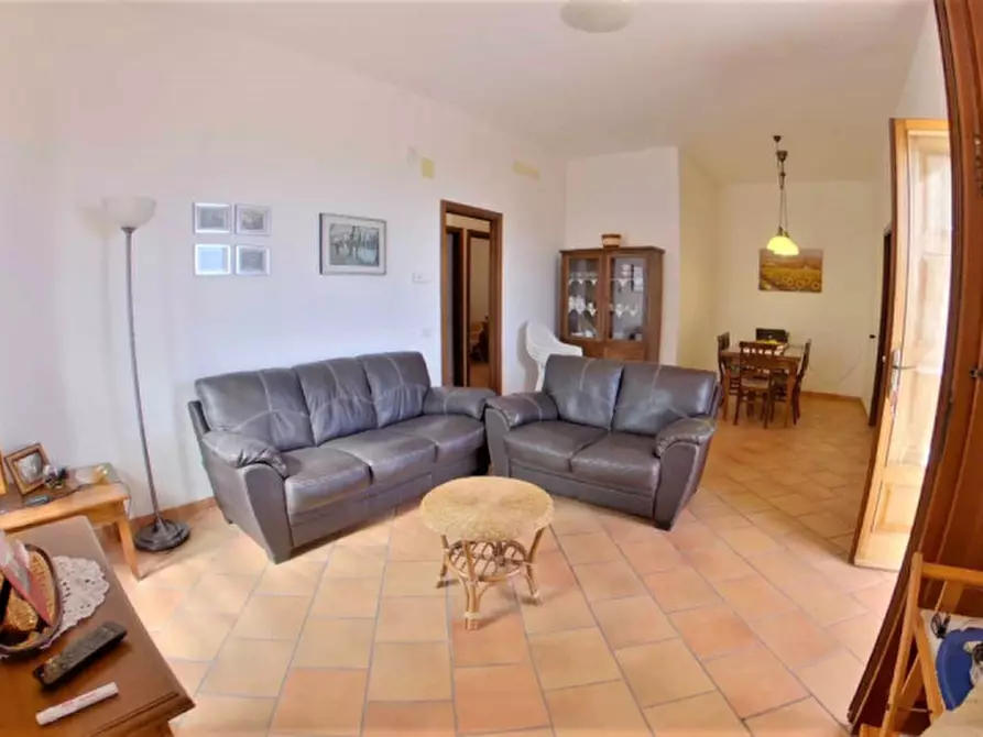 Immagine 22 di Casa trifamiliare in vendita  a Fasano