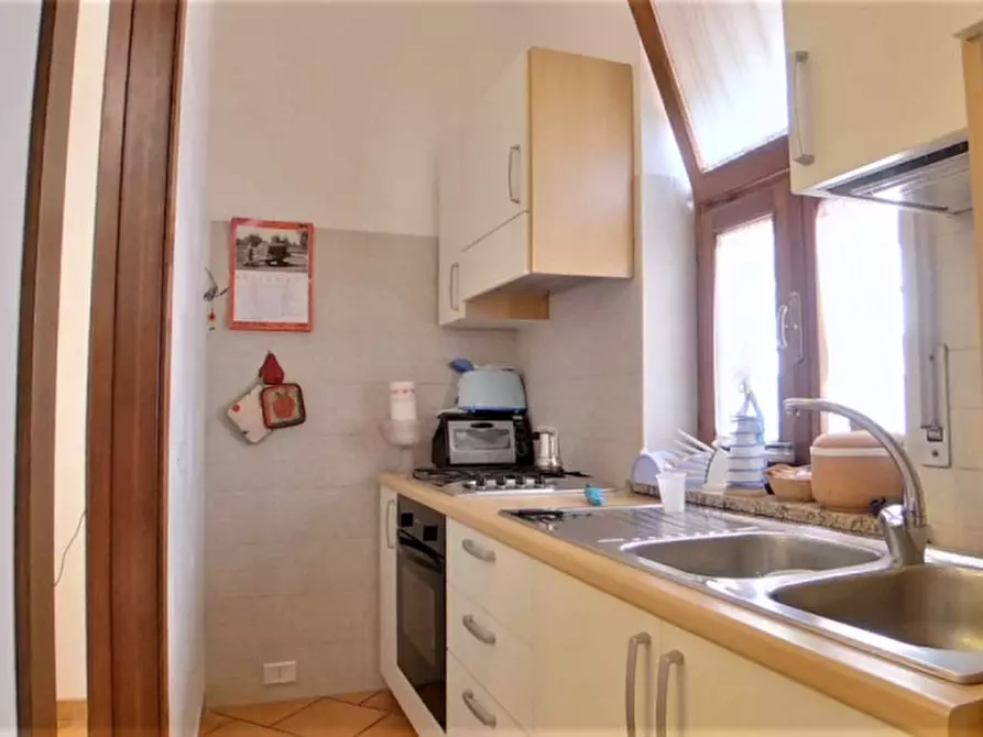 Immagine 26 di Casa trifamiliare in vendita  a Fasano