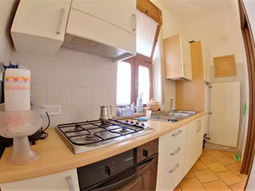 Immagine 27 di Casa trifamiliare in vendita  a Fasano