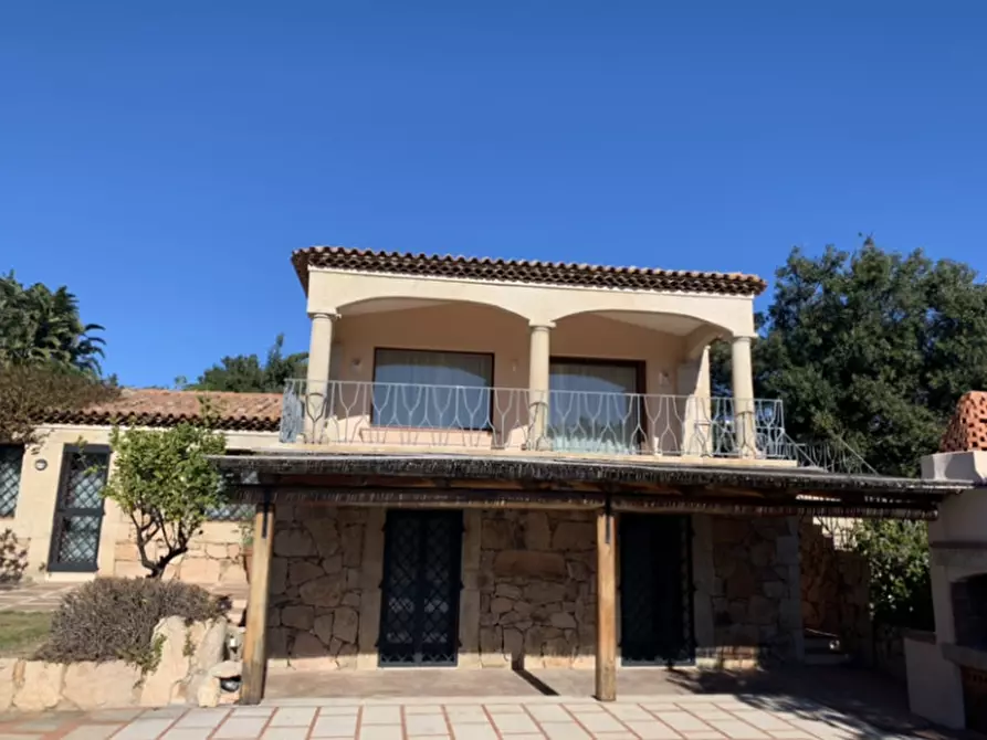 Immagine 22 di Villa in vendita  in via dei velieri a Arzachena