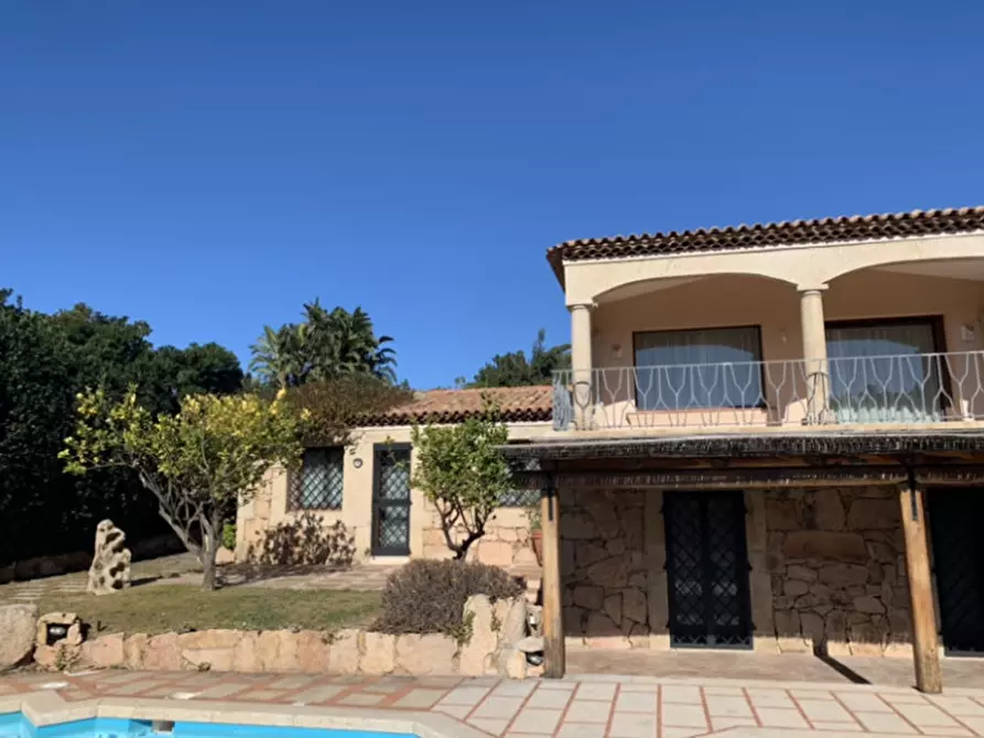 Immagine 23 di Villa in vendita  in via dei velieri a Arzachena
